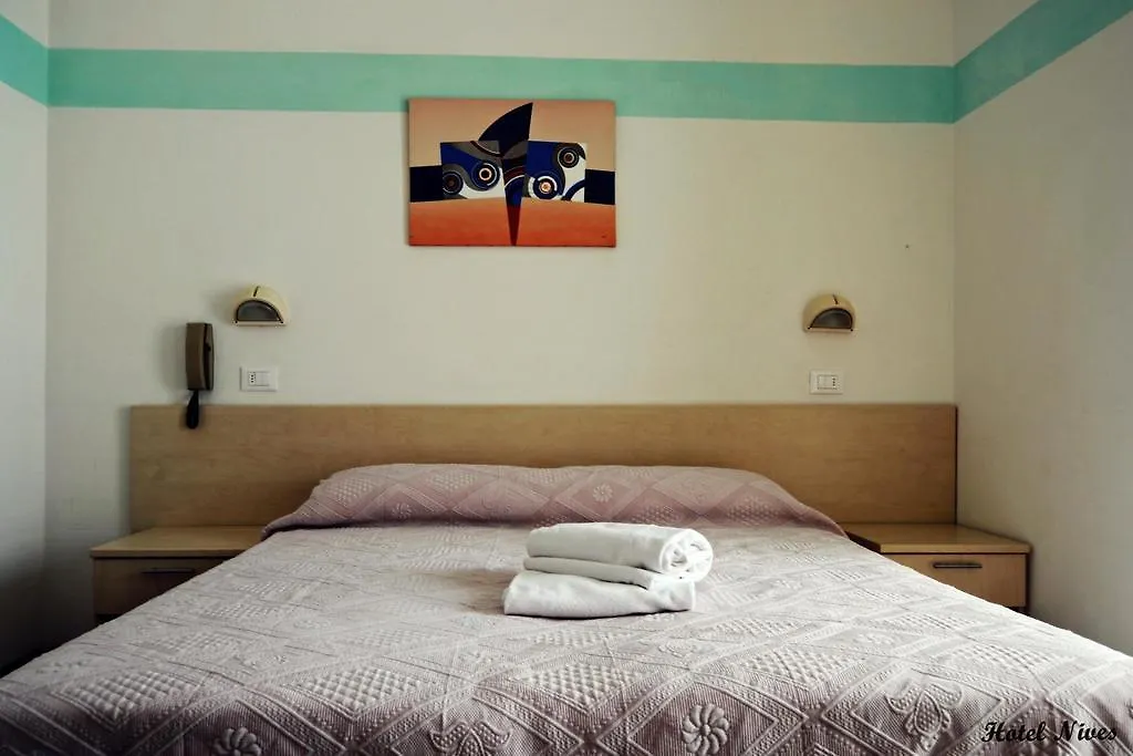 Hotel Nives Rimini 3*,  Italy