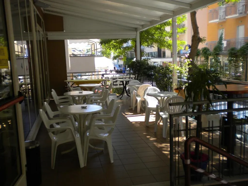 Hotel Nives Rimini 3*,