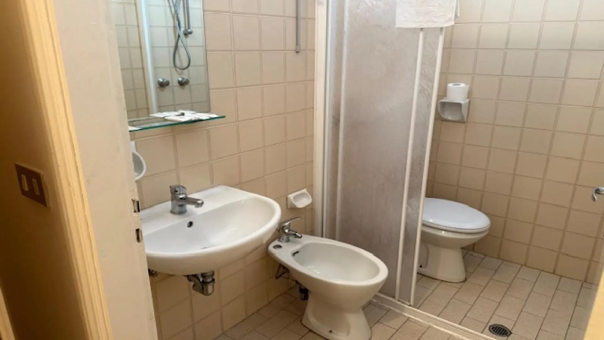***  Hotel Nives Rimini Italy